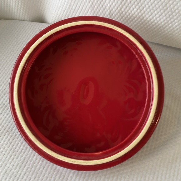Chantal Red Talavera 1.5 qt Stoneware Bakeware. - Picture 6 of 7